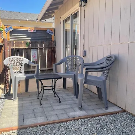 Lovely Apartment Unit Near Central Coalinga